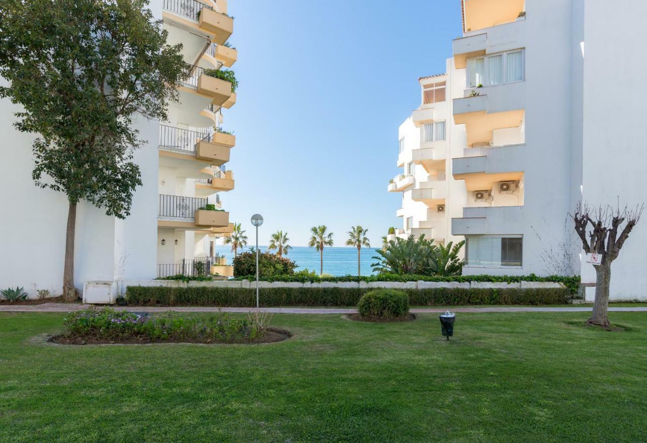 Tgh/ Marbella Beachfront And Center Exterior foto